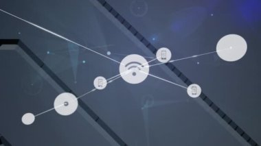 Karanlık arkaplan üzerindeki simgelerle veri ve bağlantı ağının animasyonu. Dijital olarak oluşturulmuş küresel bağlantılar, hesaplama ve veri işleme kavramı.