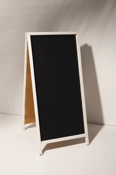 Black Sign White Frame Copy Space Grey Background Signage Writing — Stock Photo, Image