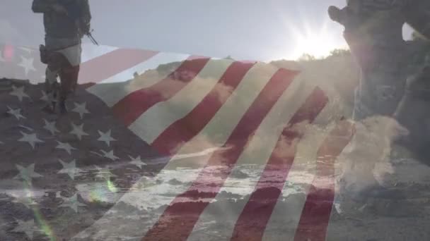 Animación Bandera Sobre Diversos Soldados Patriotismo Americano Las Fuerzas Armadas — Vídeo de stock