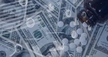 Amerikan dolarları üzerinden finansal veri işleme animasyonu. Küresel iş, finans, hesaplama ve veri işleme kavramı dijital olarak oluşturulmuş video.