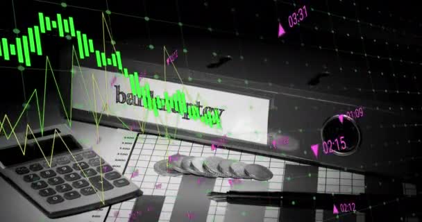 Animacja Przetwarzania Danych Finansowych Przez Kalkulator Plik Upadłościowy Monety Koncepcja — Wideo stockowe