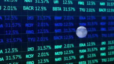 Soyut arkaplanla karşılaştırıldığında dünya ve merceğin animasyonu ticaret panosunun üzerinde parlıyor. Dijital olarak üretilen hologram, illüstrasyon, iş, büyüme, borsa ve küreselleşme kavramı.