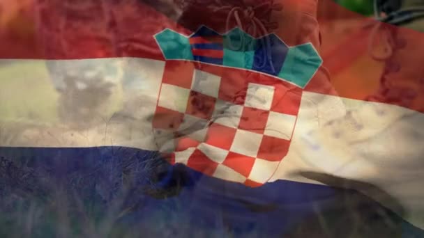 Animace Vlajky Chorvatska Nad Různými Mužskými Vojáky Vlastenectví Ozbrojené Síly — Stock video