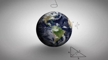 Gri arkaplana karşı dönen küre üzerinde matematiksel denklemlerin animasyonu. Tıbbi araştırma ve bilim teknolojisi kavramı