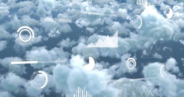 Gökyüzündeki bulutlara karşı veri işleme görüntüsü. Bilgisayar arayüzü ve bulut veri depolama teknolojisi kavramı