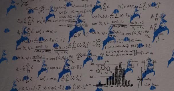 Animacja Wzoru Jelenia Nad Równaniami Matematycznymi Szarym Tle Koncepcja Szkoły — Wideo stockowe