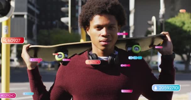 Animação Barras Notificação Sobre Homem Americano Africano Sorridente Com Skate — Vídeo de Stock