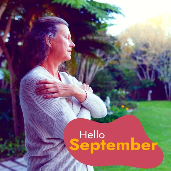 Composto Texto Olá Setembro Sobre Mulher Caucasiana Jardim Olá Setembro — Fotografia de Stock
