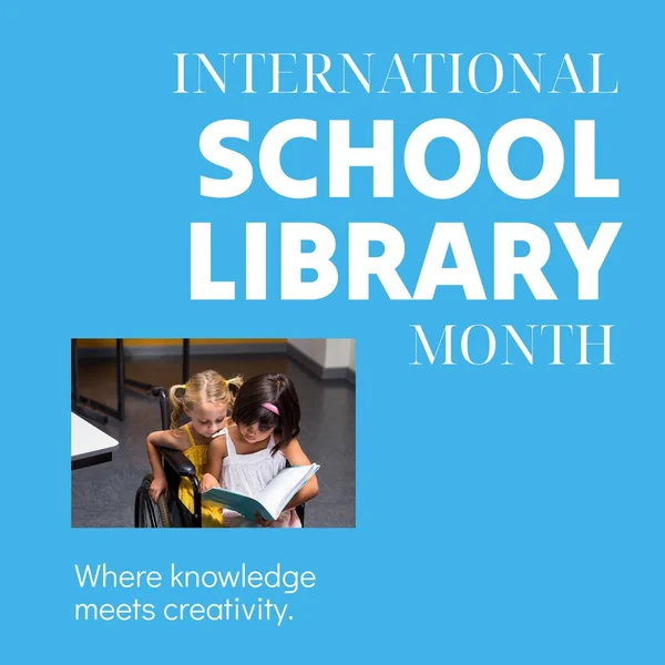 Blanke Meisjes Zitten Een Rolstoel Lezen Boek Internationale Schoolbibliotheek Maand — Stockfoto