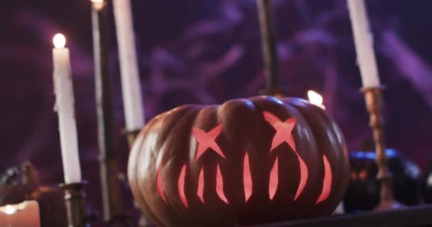 Video Halloween Calabaza Tallada Velas Humo Con Espacio Copia Sobre — Vídeos de Stock