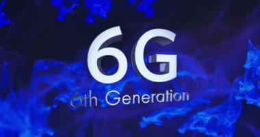 Siyah zemin üzerinde mavi sıvı üzerinde 6g 6. nesil metin animasyonu. Teknoloji, iletişim ve arkaplan tasarımı konsepti dijital olarak oluşturulmuş video.