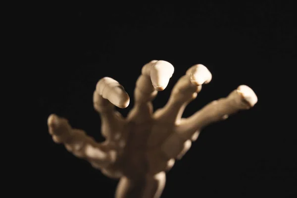 Plastic Skelet Hand Met Kopieerruimte Zwarte Achtergrond Herfst Herfst Halloween — Stockfoto