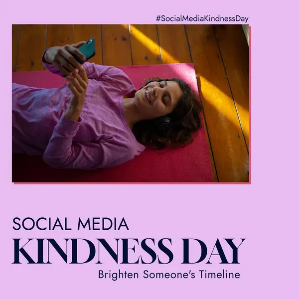 Zusammensetzung Der Sozialen Medien Freundlichkeit Tag Text Über Kaukasische Frau — Stockfoto