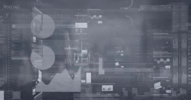 Grafikler, bilgisayar dili ve borsa verileri ile bilgi arayüzü animasyonu. Dijital olarak oluşturulmuş, kodlama, veri işleme, işletme, rapor, grafik, finans, yatırım ve teknoloji.