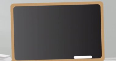 Oğlan temsilciliğinin animasyonu, okula geri dönmek ve kalemin üzerinde yazı tahtası olan bir kitap. Dijital bileşik, çoklu pozlama, çocukluk, kırtasiye, okul malzemeleri, eğitim ve okul kavramı.