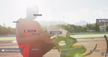 Tebligat barlarının animasyonu, yarış pistinde protez bacak takan Afrikalı Amerikan atleti. Dijital kompozit, çoklu pozlama, sosyal medya hatırlatıcısı, fitness, engellilik, spor, rekabet.