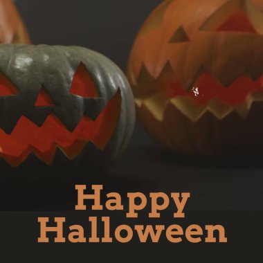 Cadılar Bayramı mesajı ve Cadılar Bayramı balkabağı arka planının birleşimi. Cadılar Bayramı, gelenek ve kutlama konsepti dijital olarak oluşturulmuş imaj.