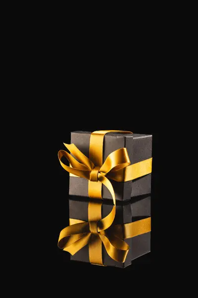Black Gift Box Ribbon Copy Space Black Background Cyber Monday — Stock Photo, Image