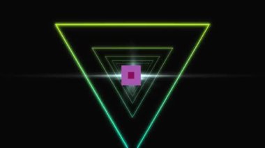Siyah arkaplanda neon üçgenler üzerine siber pazartesi metninin animasyonu. Genel perakende, satış, iletişim, bağlantılar, hesaplama ve veri işleme kavramı dijital olarak oluşturulmuş video.