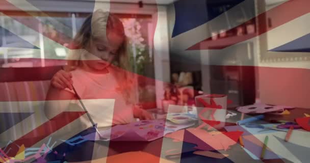 Animazione Bandiera Del Regno Unito Bandiera Sopra Felice Pittura Ragazza — Video Stock
