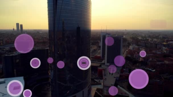 Animación Red Texto Sobre Paisaje Urbano Redes Globales Conexiones Procesamiento — Vídeo de stock
