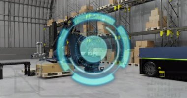 Depodaki tarama ve veri işleme çalışmalarının animasyonu. Küresel sevkiyat, iş, finans, bilgisayar ve veri işleme kavramı dijital olarak oluşturuldu.