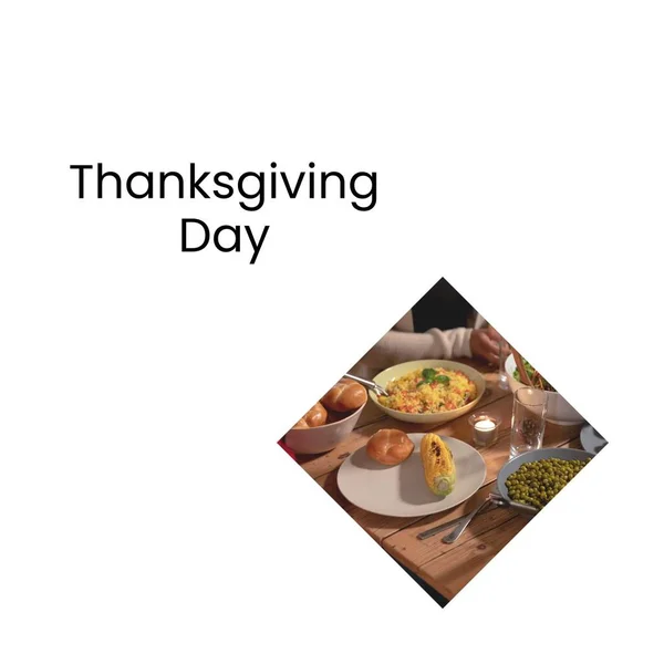 Hálaadás Napi Üzenet Fehéren Hálaadási Vacsorával Asztalon Hálaadás Szüreti Fesztivál — Stock Fotó