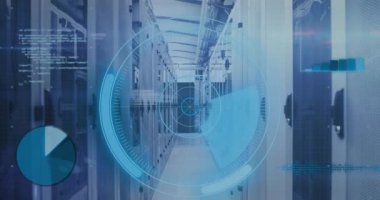 Yuvarlak tarayıcıyla arayüzün animasyonu, bilgisayar sunucu odasında istatistiksel veri işleme. Bilgisayar arayüzü ve iş veri depolama teknolojisi kavramı