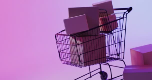 Video Van Dozen Winkelwagentje Met Kopieerruimte Neon Paarse Achtergrond Cyber — Stockvideo