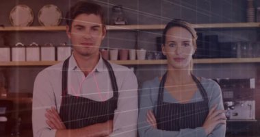 Kafkasyalı baristaların kolları çapraz dururken birden fazla grafikle değişen numaraların animasyonu. Dijital bileşim, çoklu pozlama, rapor, büyüme, meslek ve iş konsepti.