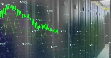 Veri sunucu odasında değişen numaralarla grafiklerin animasyonu. Dijital bileşik, rapor, iş, büyüme, ağ güvenliği, veri merkezi, ağ oluşturma, teknoloji ve ağ sunucu kavramı.