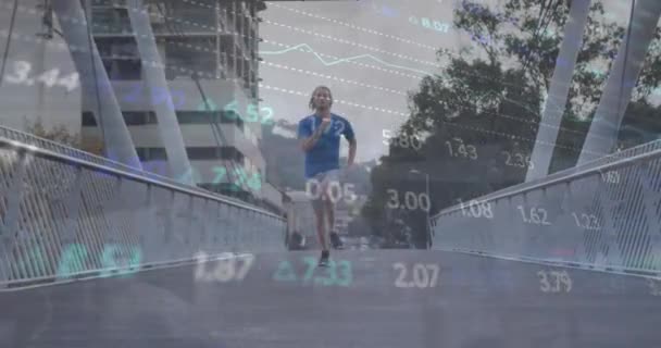 慎重な管理者を介して金融データ処理のアニメーション グローバルスポーツ ビジネス コンピューティング データ処理のコンセプトデジタル生成ビデオ — ストック動画