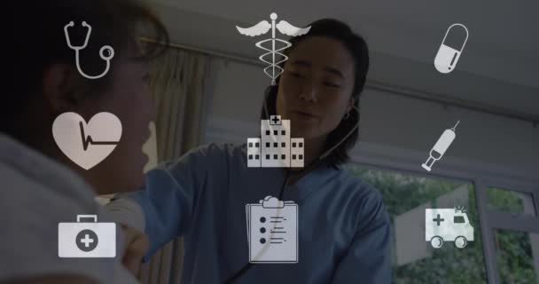 Κινούμενα Σχέδια Ψηφιακών Εικόνων Πάνω Από Ασιατική Γυναίκα Γιατρό Ασθενή — Αρχείο Βίντεο