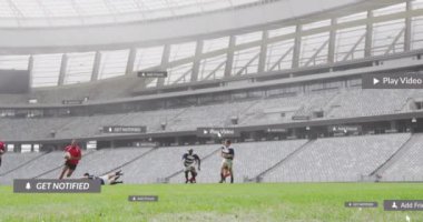 Stadyumda rugby oynayan çeşitli oyuncuların bildiri çubuklarının canlandırılması. Dijital bileşik, çoklu pozlama, spor, sosyal medya anımsatıcı, rekabet ve teknoloji kavramı.