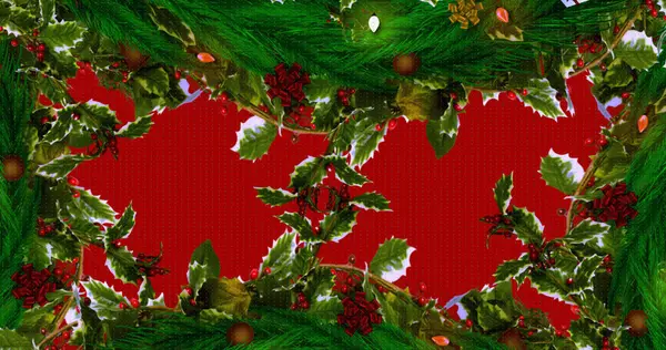 Σύνθεση Από Έλατο Και Αγιορείτικη Διακόσμηση Κόκκινο Φόντο Χριστουγεννιάτικη Παράδοση — Φωτογραφία Αρχείου