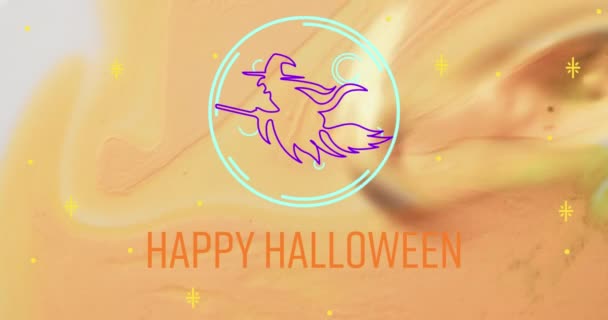 在橙色的背景上 在文字和女巫之间的快乐的光环的动画 万圣节 传统和庆祝概念数码制作的镜头 — 图库视频影像