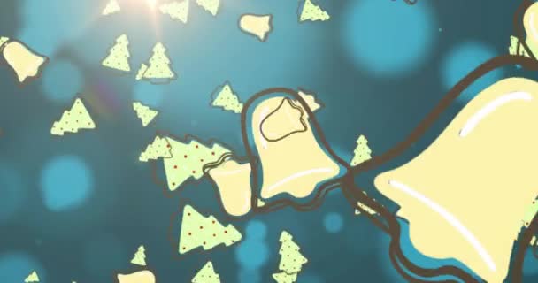コピースペースで青い背景の光のスポット上のクリスマスツリーとベルアイコンのアニメーション 抽象的なクリスマスの背景コンセプト — ストック動画