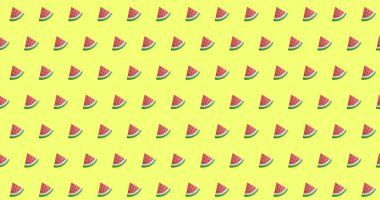 Sarı arka planda sıra sıra karpuz desenleri. Şekil, renk, desen ve tekrarlama konsepti dijital olarak oluşturulmuş görüntü.