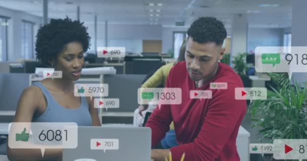 Animación Del Procesamiento Datos Redes Sociales Través Diversos Empresarios Cargo — Vídeo de stock