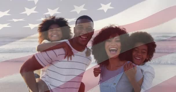 Анимация Флага Сша Над Африканской Американской Парой Сыном Дочерью Отпуске — стоковое видео