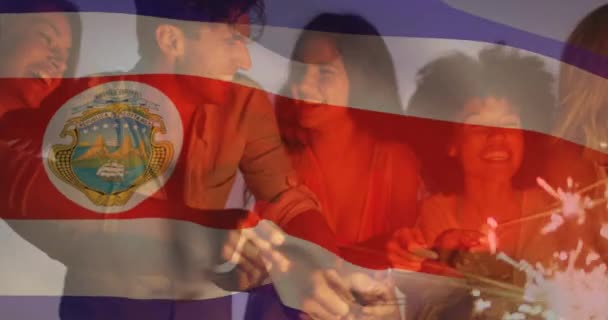Animáció Zászló Costa Rica Felett Változatos Barátok Csillagszórók Élvezik Strandon — Stock videók
