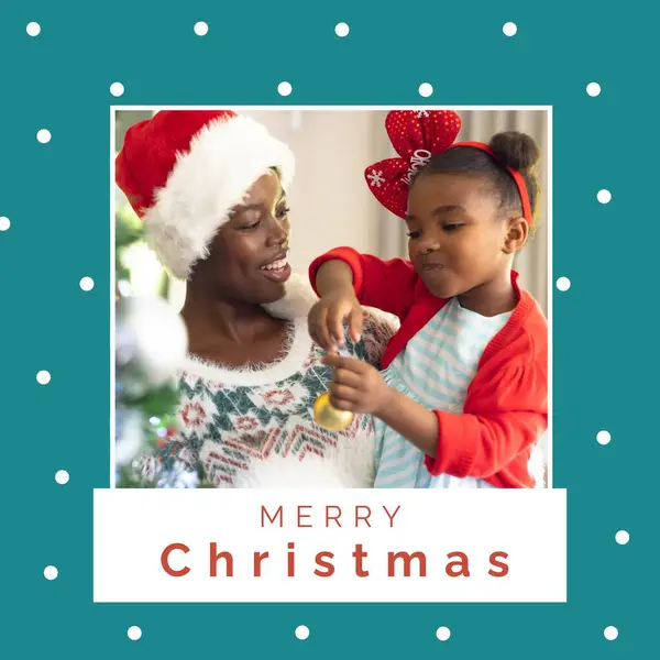 Compuesto Texto Navidad Alegre Madre Afroamericana Hija Decorando Árbol Navidad —  Fotos de Stock