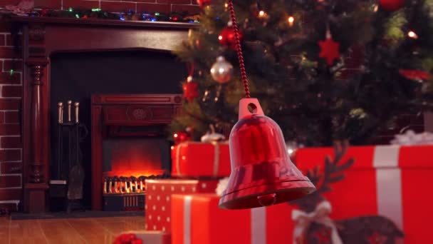 圣诞装饰品在礼物和背景圣诞树上的动画 圣诞节 传统和庆祝概念数字制作的录像 — 图库视频影像