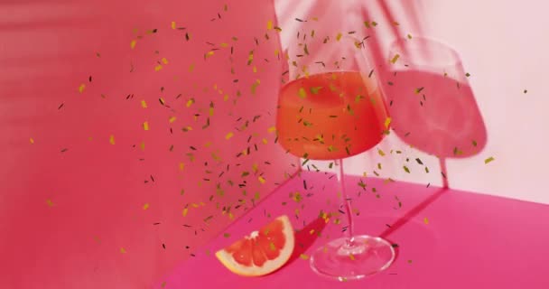 Animation Confetti Falling Cocktails Pink Background Party Drink Entertainment Celebration — Stock Video