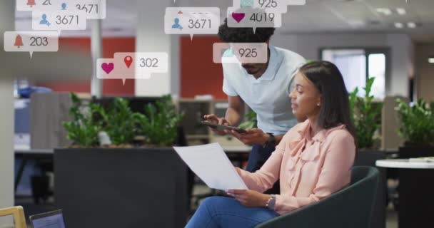 Animation Changing Numbers Icons Notification Bars Diverse Coworkers Discussing Reports — Stock Video