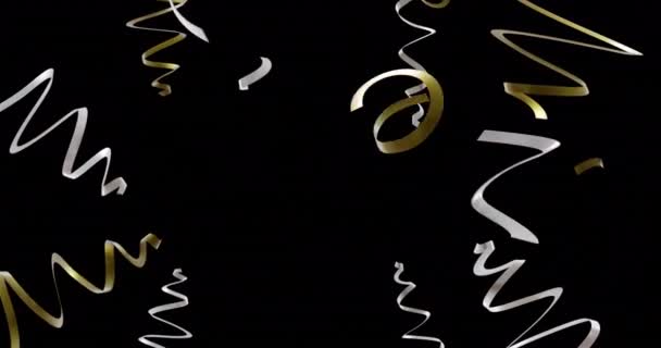 Animación Serpentinas Doradas Plateadas Sobre Fondo Negro Año Nuevo Víspera — Vídeo de stock