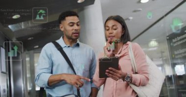 Simgelerin canlandırılması ve dijital tablet hakkındaki raporları tartışan çeşitli iş arkadaşları üzerinden numaraların değiştirilmesi. Dijital bileşik, çoklu maruz kalma, tehlikeli, geri dönüşüm, planlama, takım çalışması ve teknoloji.