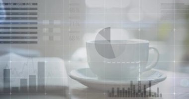 Tabletteki kahve fincanının kapatılmasıyla istatistiksel veri işleme animasyonu. Bilgisayar arayüzü ve iş veri teknolojisi kavramı