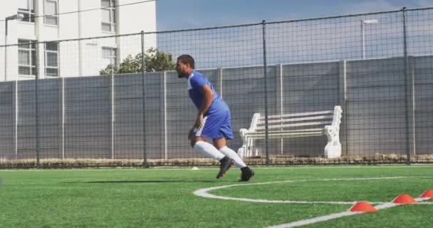 Animation Social Media Icons Biracial Male Soccer Training Shooting Sports — Αρχείο Βίντεο