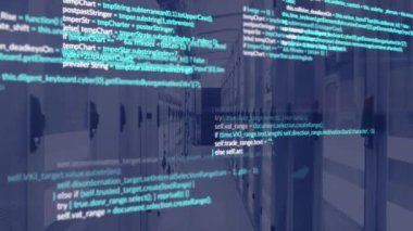 Bilgisayar sunucu odasındaki veri işleme ve ışık izlerinin animasyonu. Bilgisayar arayüzü ve iş veri depolama teknolojisi kavramı